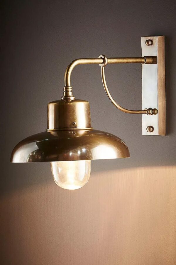Classical Plate Outdoor Wall Light